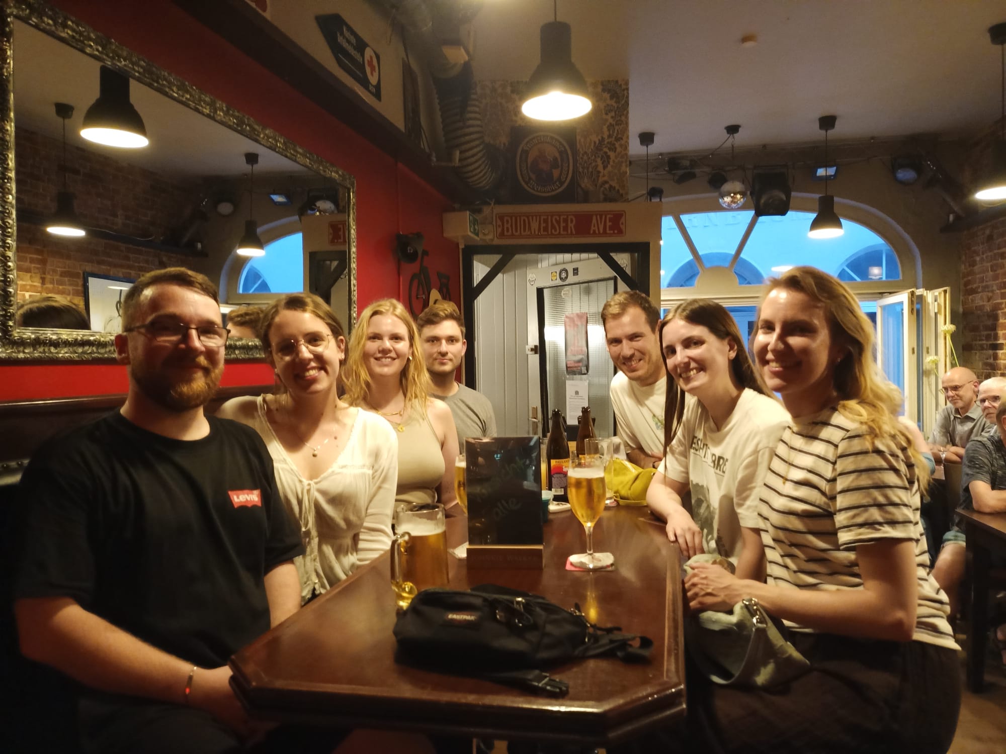 Siegerteam Vorsicht Falle beim Kneipenquiz Apropos Stade