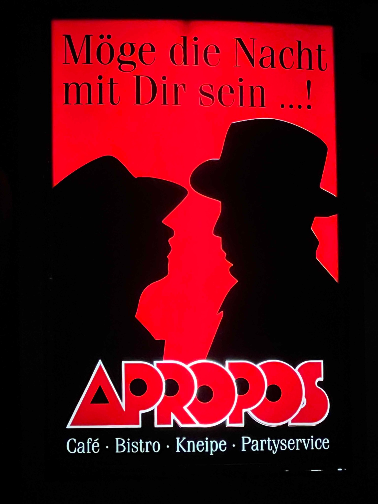 Leuchtreklame des Apropos Stade